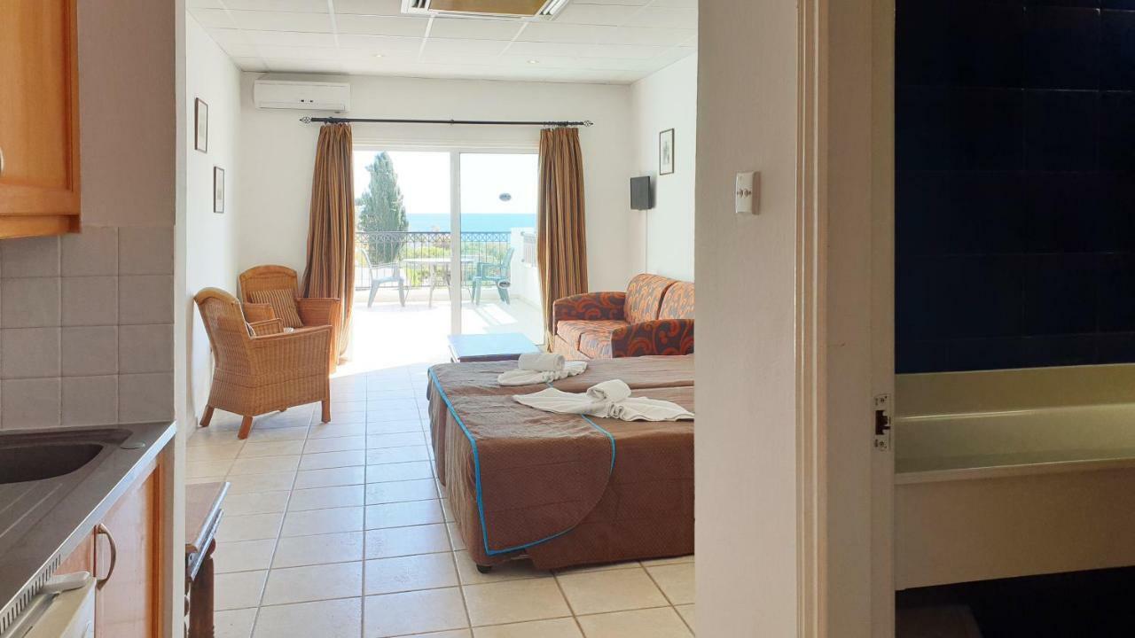 Paramount Hotel Apartments Protaras Exterior photo