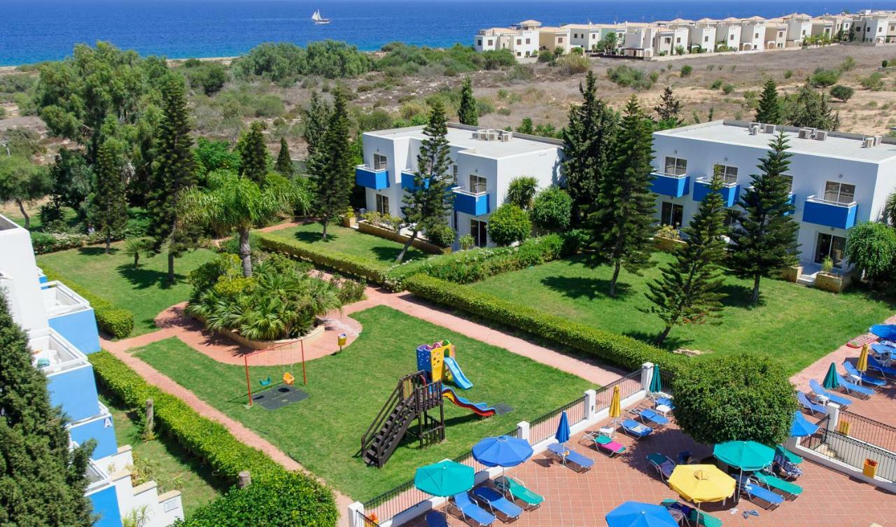 Paramount Hotel Apartments Protaras Exterior photo
